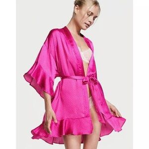 Victoria's Secret Fuchsia Pin Dot Flounce Robe